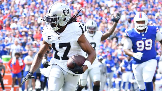 Las Vegas Raiders wide receiver Davante Adams running with the ball in Week 2 vs. the Bills
